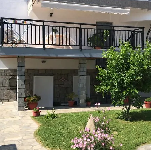 Savvas House Néos Marmarás